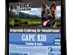BLACK CANYON CAPE KID –PUPPY LARGE - TRUTHAHN & LACHS